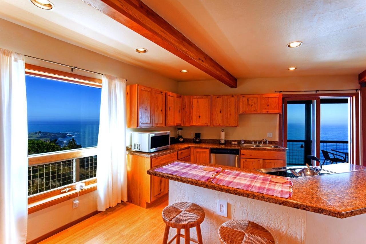 Amazing Oceanview 2 Bedroom Oceanfront! By Oceanviewhottubs Shelter Cove, Ca Tesla Ev Station Екстер'єр фото
